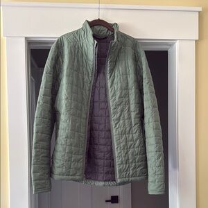 lululemon athletica Men's Sage Green Puffer Jacket